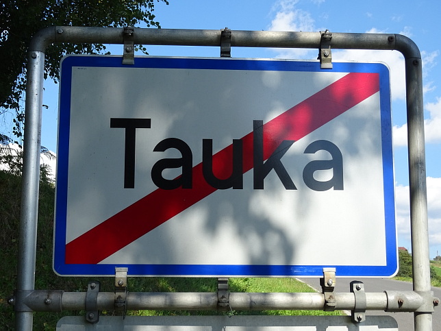 Tauka, Ortsende
