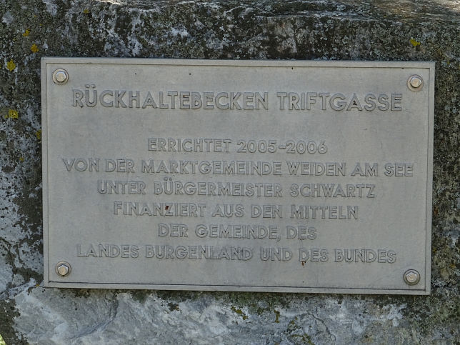 Weiden am See, Rückhaltebecken