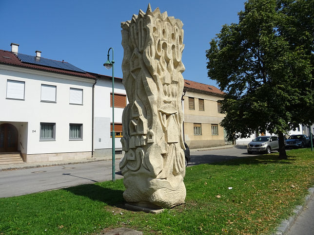 Weiden am See, Skulptur von Prof. Erich Stanschitz