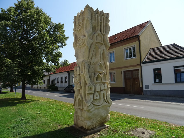 Weiden am See, Skulptur von Prof. Erich Stanschitz