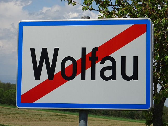 Wolfau, Ortstafel
