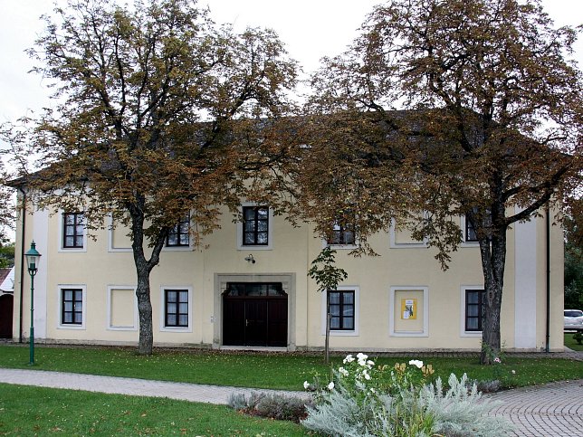 Wulkaprodersdorf, Pfarrhof