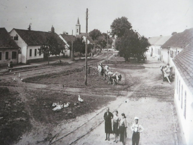 Deutsch Kaltenbrunn, Dorfleben