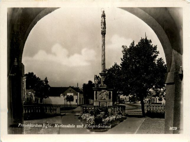 Frauenkirchen, Mariensule und Kriegerdenkmal