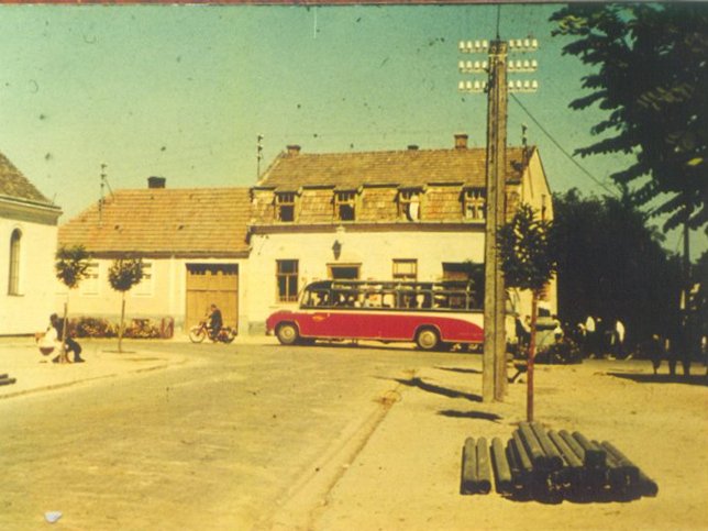 Oberloisdorf, Blaguss-Bus