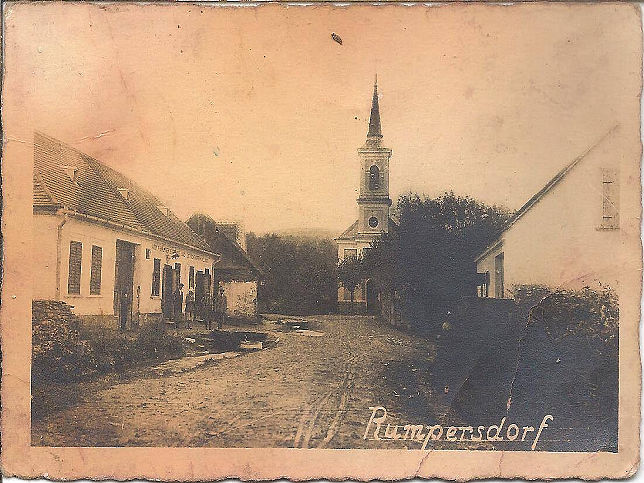 Rumpersdorf, Strae und Kirche