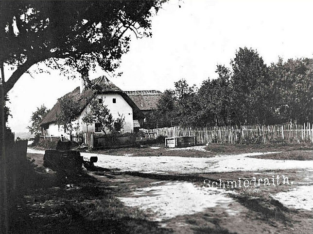 Schmiedrait, Erste Schule