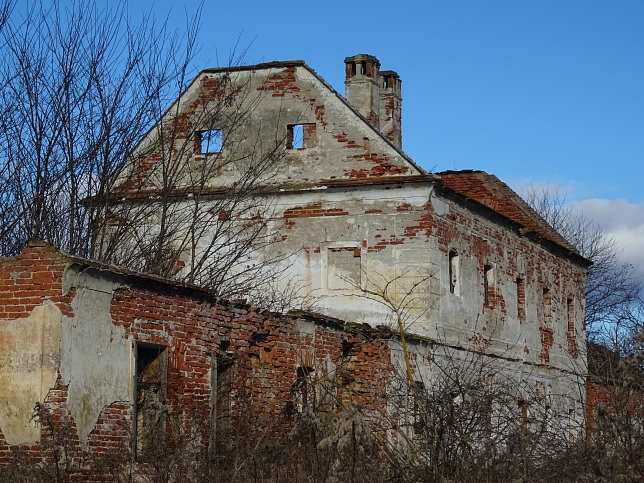 Pornapti, Pernau, Ruinen von Omajor