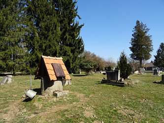 Friedhof R�baf�zes (Raabfidisch)