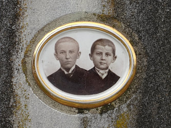 Friedhof R�baf�zes (Raabfidisch)