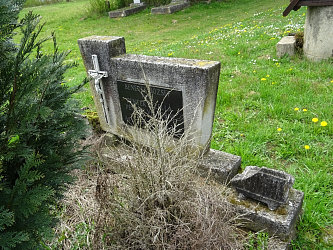 Friedhof R�baf�zes (Raabfidisch)