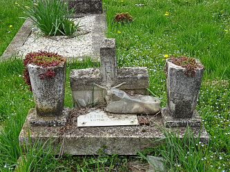 Friedhof R�baf�zes (Raabfidisch)