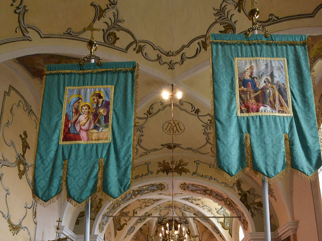 Acsd, Kirche