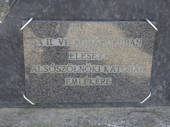 Als�sz�ln�k, Kriegerdenkmal 2. WK.
