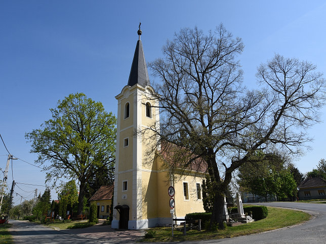 Alsjlak, Knig-St.-Stephans-Kirche