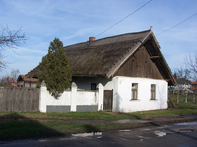 Barbacs, Wohnhaus