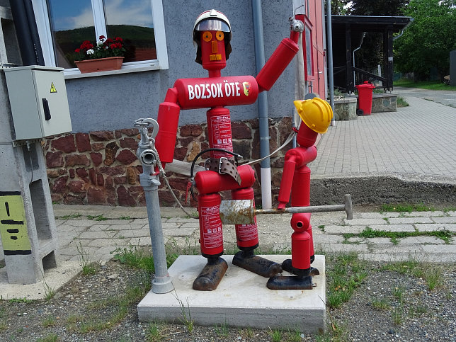 Bozsok, Feuerwehr
