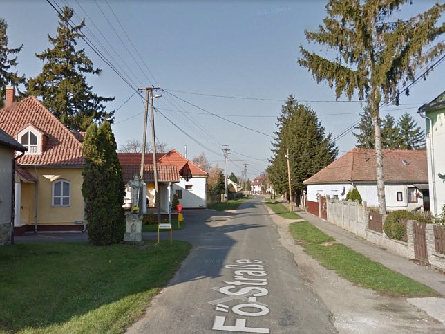 Bozzai, Steinkreuz