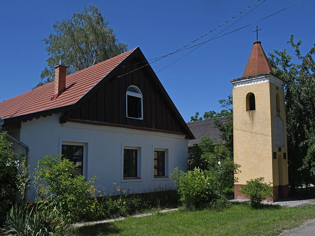 Cak�h�za, Glockenturm