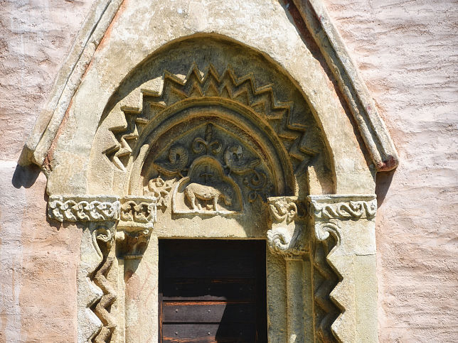 Csempeszkopcs, Kirche