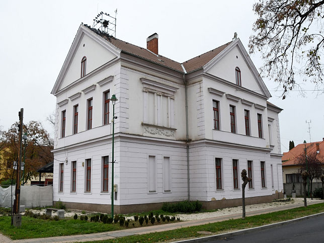 Csepreg, Ehemalige Schule