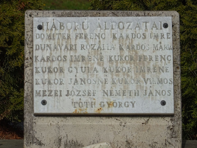 Csrtnek, Denkmal 1944 und 1956