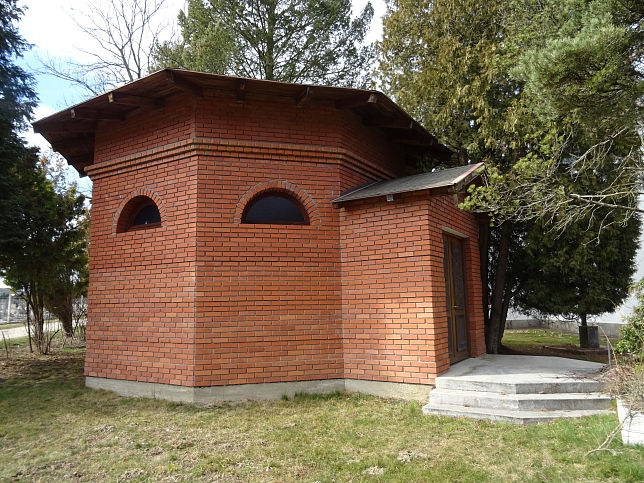 Csrtnek, Taufkapelle