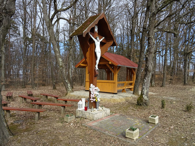 Csrtnek-Weinberg, Kreuz