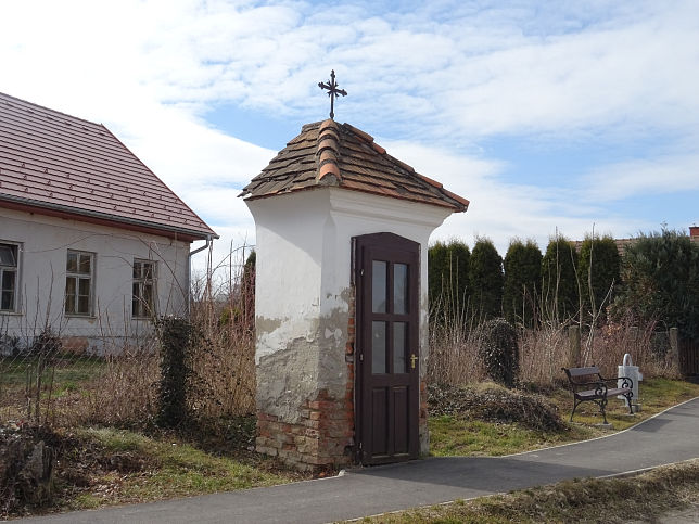 Csrtnek, Marienkapelle