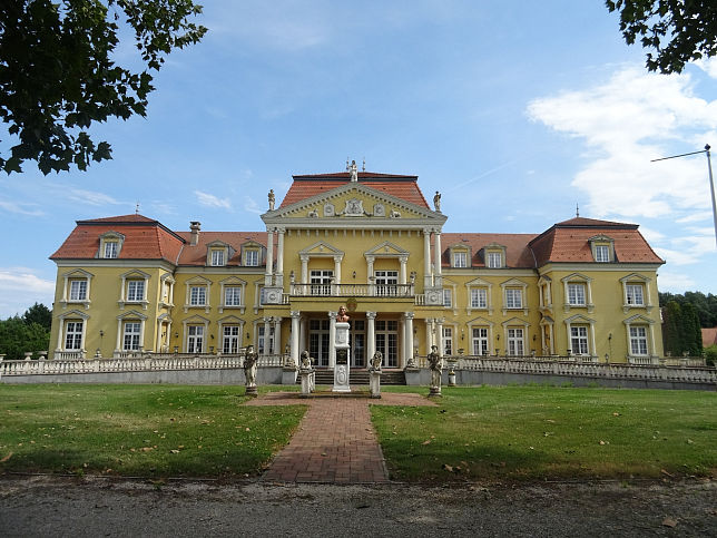 Dunakiliti, Princess Palace