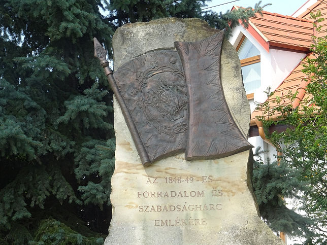 Dunakiliti, Revolutionsdenkmal