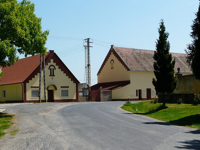 Egyh�zashetye, Geb�ude