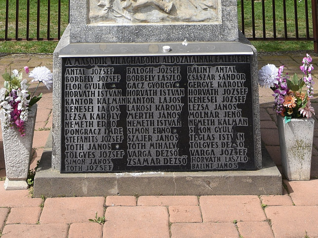 Egyhzasholls, Kriegerdenkmal