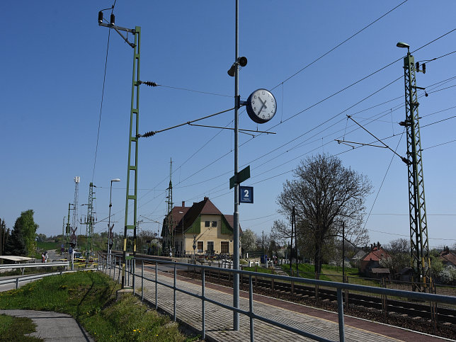 Egyh�zasr�d�c, Bahnhof