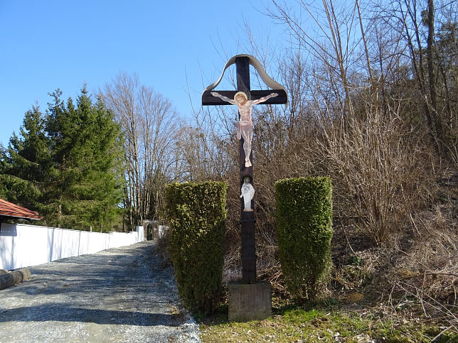 Felsőszlnk, Kreuz