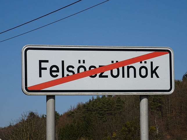 Felsőszlnk, Ortstafel-Ende