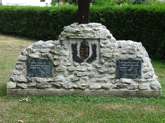 Gasztony, Trianon-Gedenkkreuz