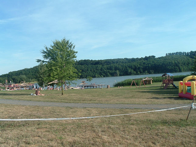 Gersekart, Erholungspark und Strand