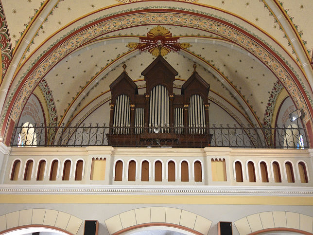 Gy�ngy�sfalu, Pfarrkirche Pfarrkirche St. Martin