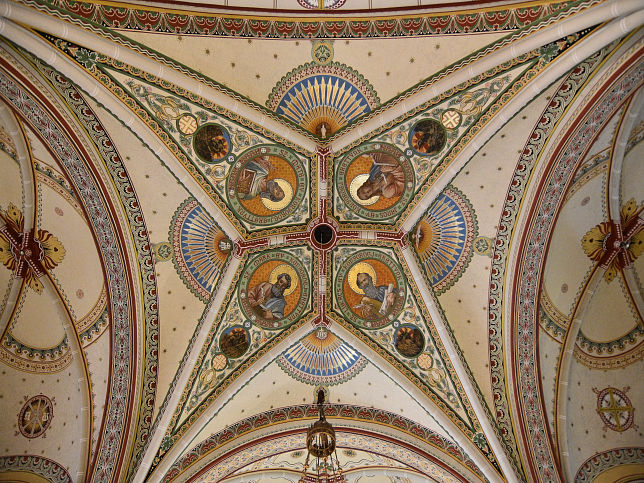 Gy�ngy�sfalu, Pfarrkirche Pfarrkirche St. Martin