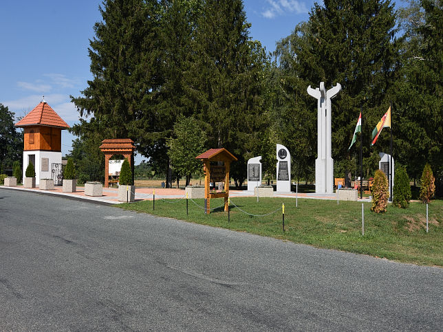 Gyrvr, Denkmal