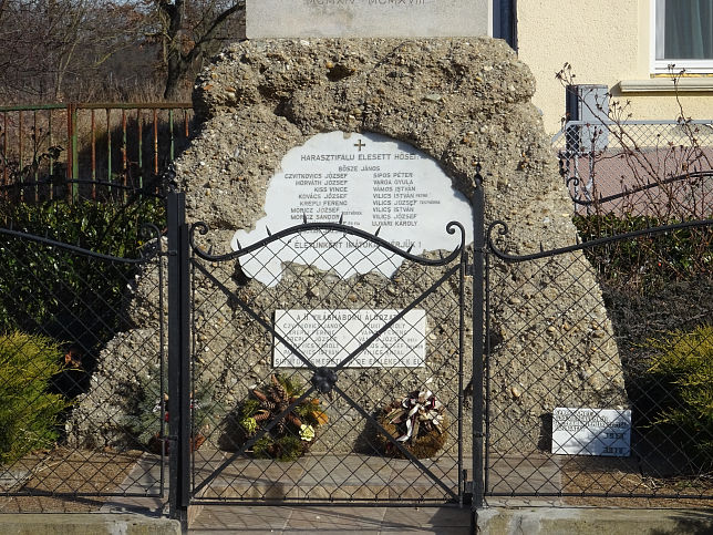 Harasztifalu, Kriegerdenkmal