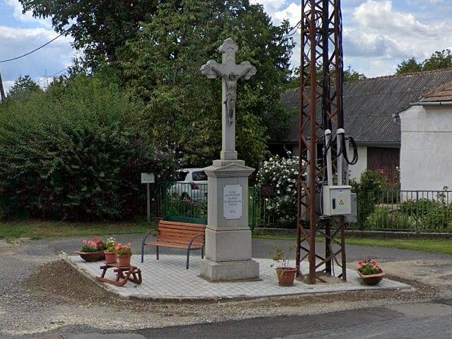 Hegyh�tszentm�rton, Steinkreuz