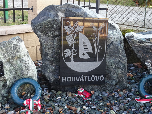 Horvtlv, Kulturzentrum