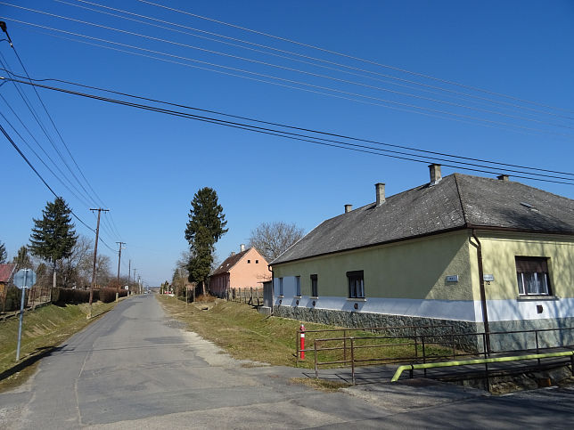 Horv�tn�dalja, Ak�c utca