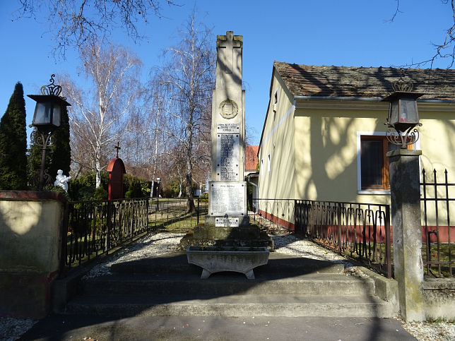 K�rmend-Horv�tn�dalja, Kriegerdenkmal