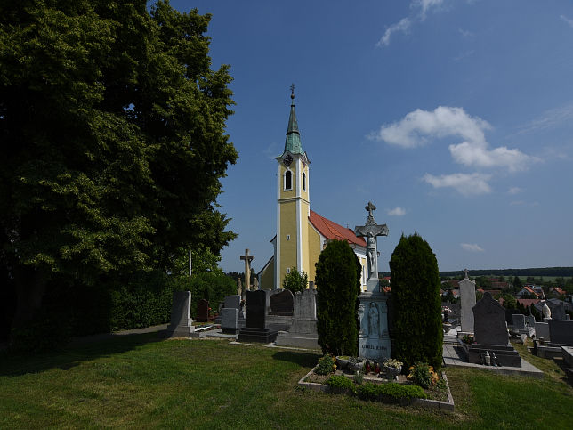 Horvtzsidny, Kirche