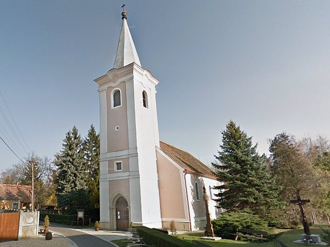 Ikervr, Kirche