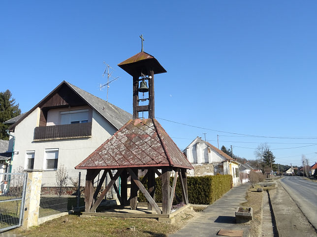 Jakabh�za, Glockenturm