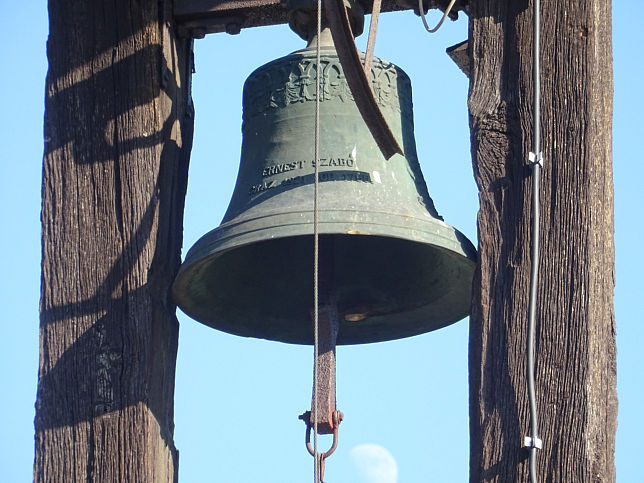 Jakabh�za, Glockenturm
